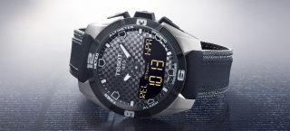 Illustration for article titled A Rugged Touchscreen Watch That Looks To the Sun For Charging